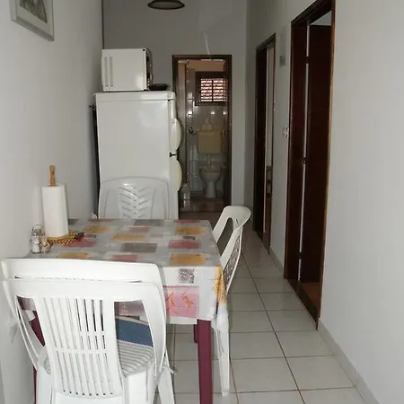 Appartamento In 6793 Rovanjska