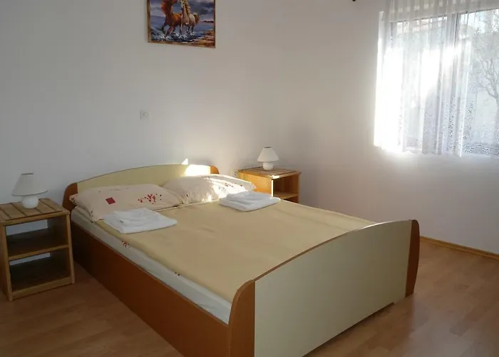 Апартаменты Apartment In Rovanjska 6793 *
